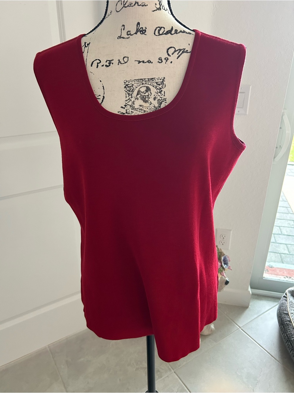 Ming Wang Women's Sleeveless Knit Tank Top - Red